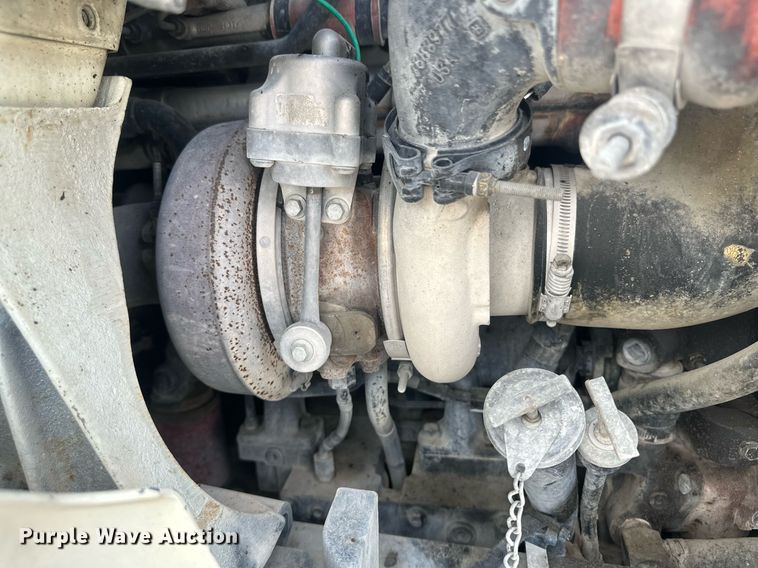 image for item DH1831 2006 International 8600  semi truck