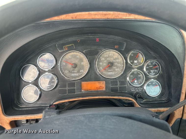 image for item DH1833 2011 International ProStar Premium  semi truck