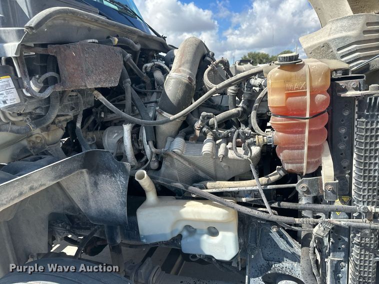 image for item DH1833 2011 International ProStar Premium  semi truck