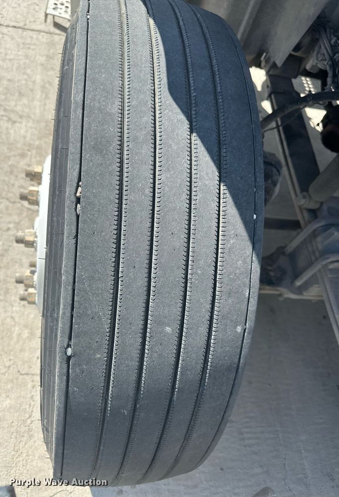 image for item DH1833 2011 International ProStar Premium  semi truck