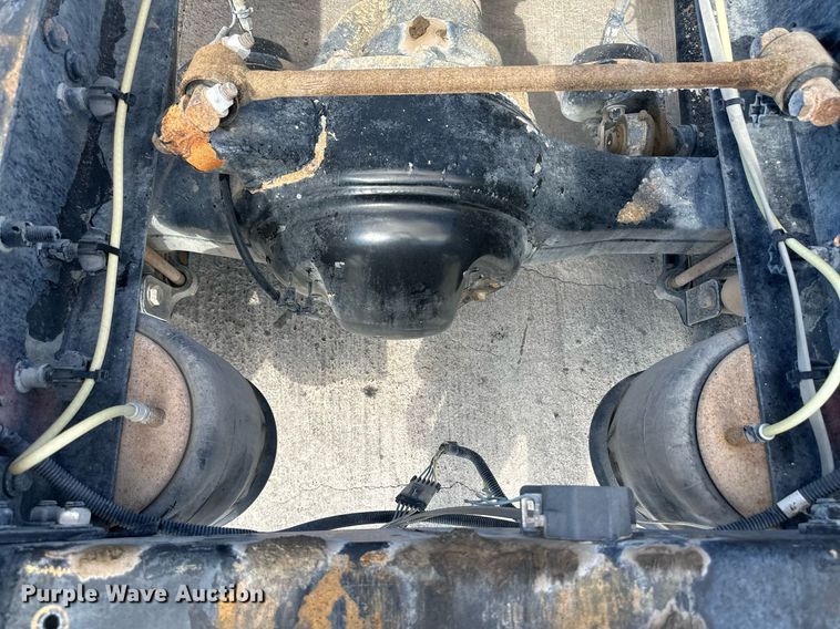 image for item DH1834 2007 Sterling AT9500  semi truck