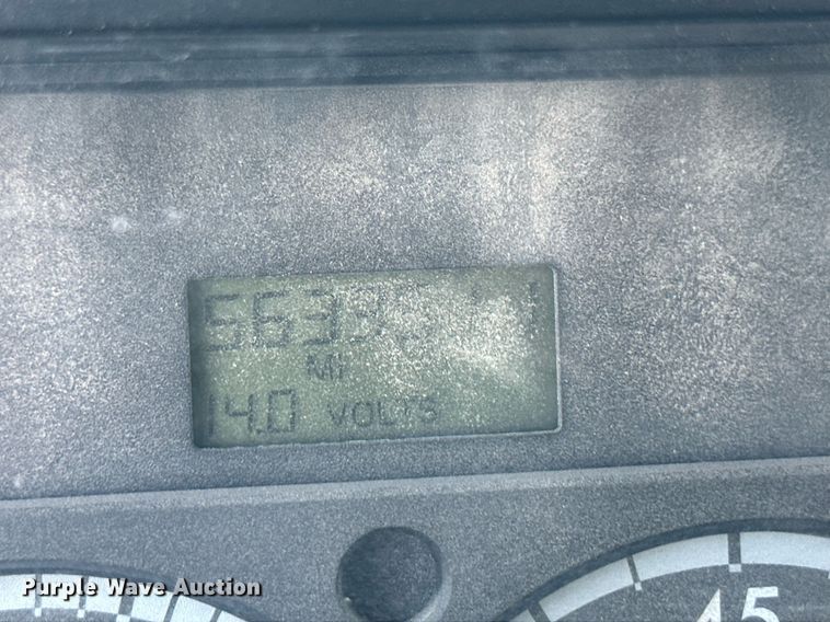 image for item DH1834 2007 Sterling AT9500  semi truck