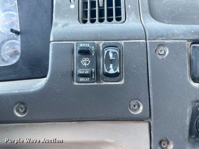 image for item DH1834 2007 Sterling AT9500  semi truck