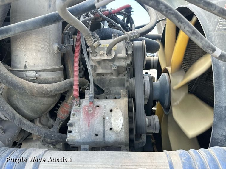 image for item DH1834 2007 Sterling AT9500  semi truck