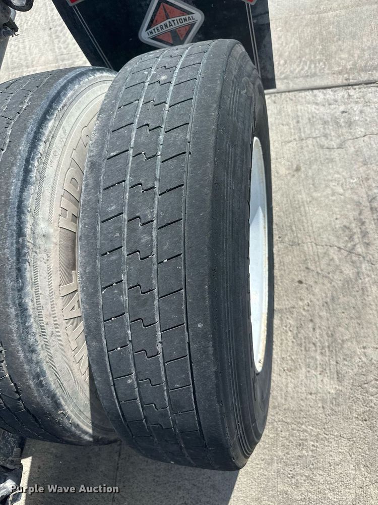 image for item DH1834 2007 Sterling AT9500  semi truck