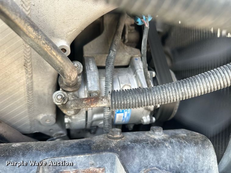 image for item DH1835 2011 International TranStar 8600  semi truck