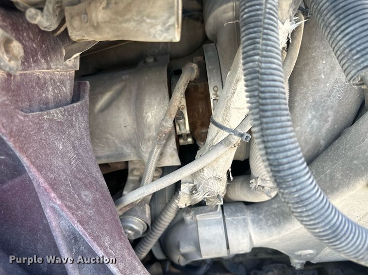 image for item DH1835 2011 International TranStar 8600  semi truck