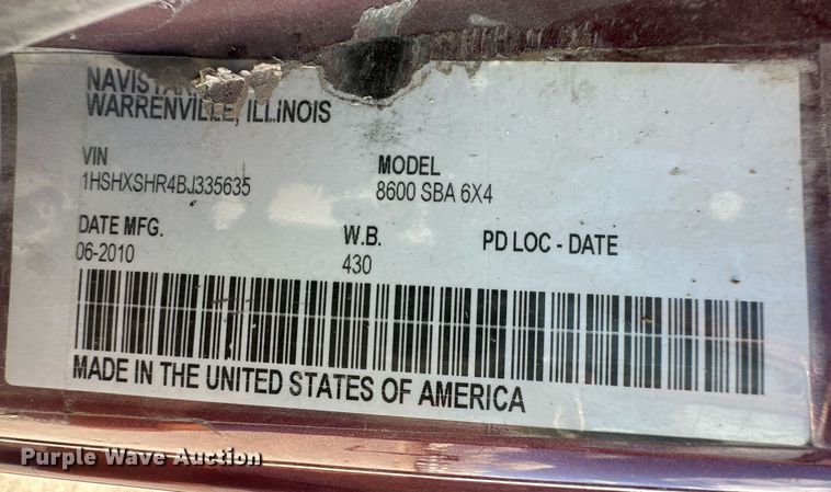 image for item DH1835 2011 International TranStar 8600  semi truck