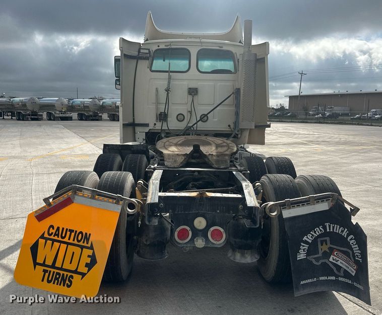 image for item DH1836 2007 Sterling AT9500  semi truck