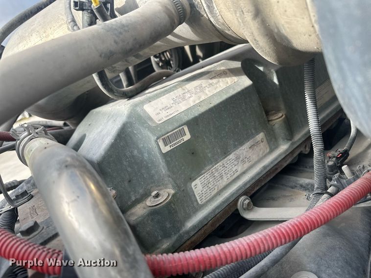 image for item DH1836 2007 Sterling AT9500  semi truck