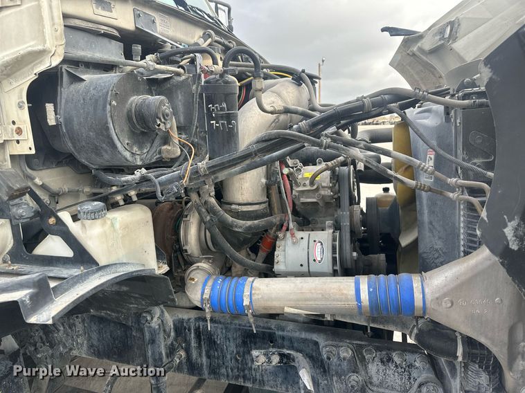 image for item DH1836 2007 Sterling AT9500  semi truck