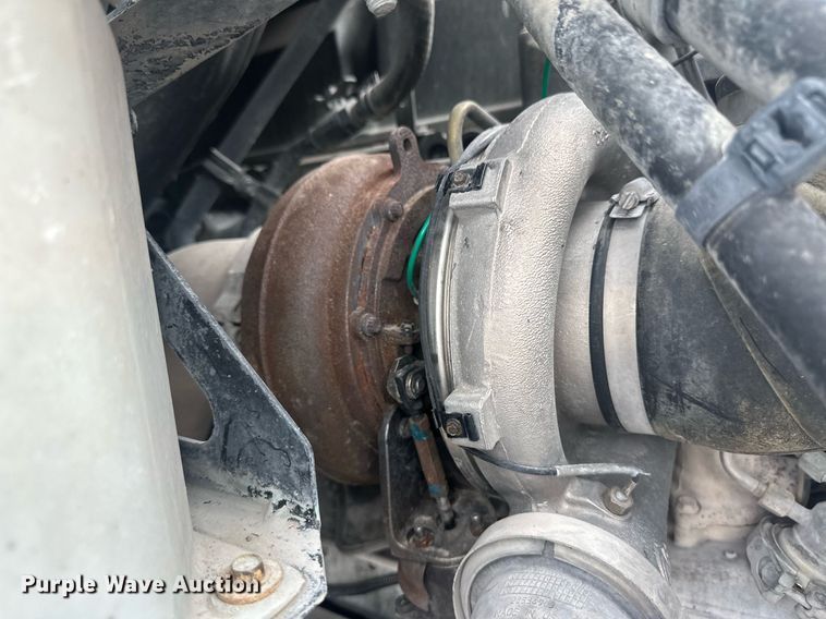 image for item DH1836 2007 Sterling AT9500  semi truck