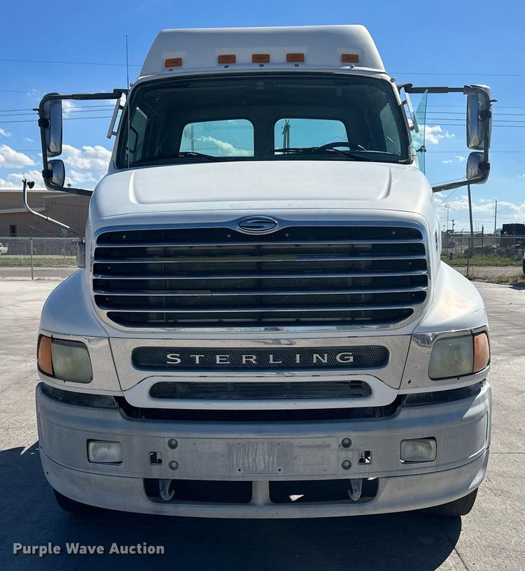 image for item DH1837 2007 Sterling AT9500  semi truck