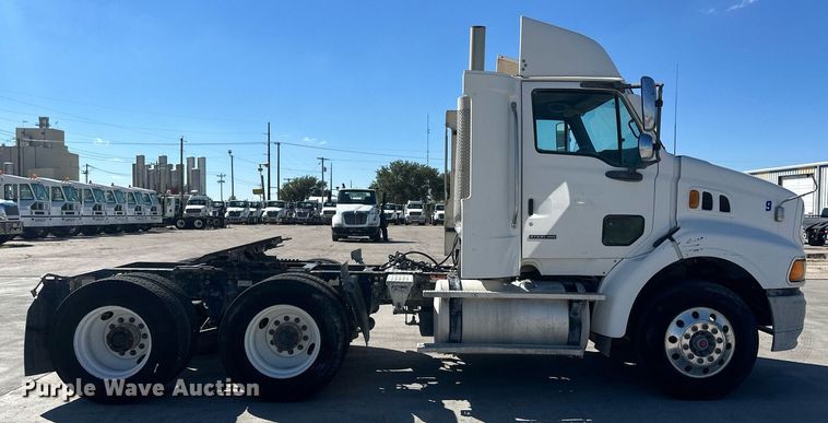 image for item DH1837 2007 Sterling AT9500  semi truck