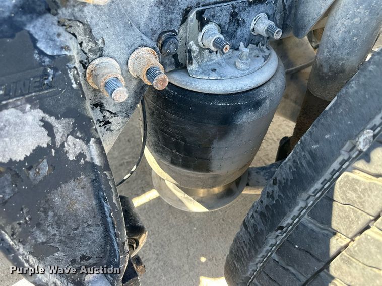 image for item DH1837 2007 Sterling AT9500  semi truck