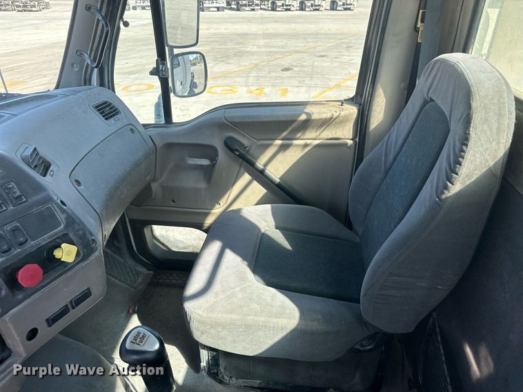 image for item DH1837 2007 Sterling AT9500  semi truck