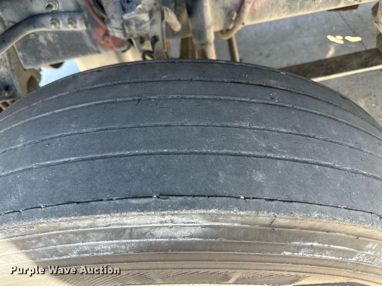 image for item DH1837 2007 Sterling AT9500  semi truck