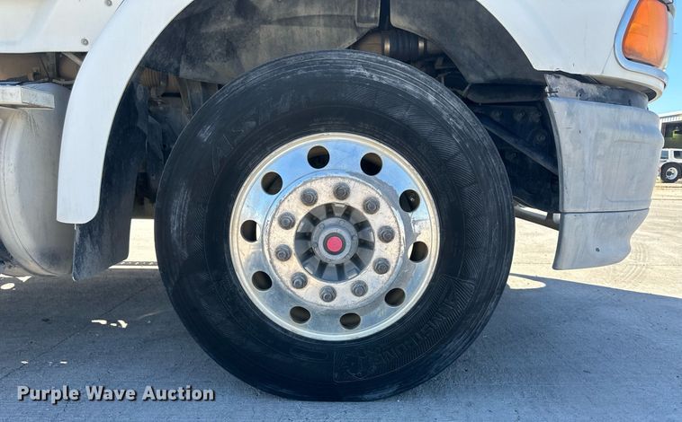 image for item DH1837 2007 Sterling AT9500  semi truck