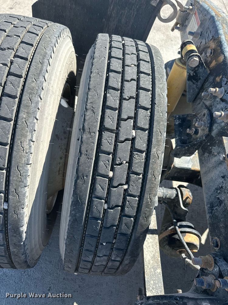 image for item DH1837 2007 Sterling AT9500  semi truck