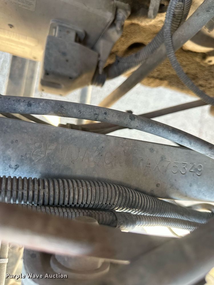 image for item DH1837 2007 Sterling AT9500  semi truck