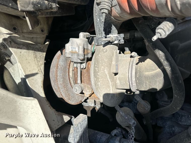 image for item DH1838 2007 International 8600  semi truck