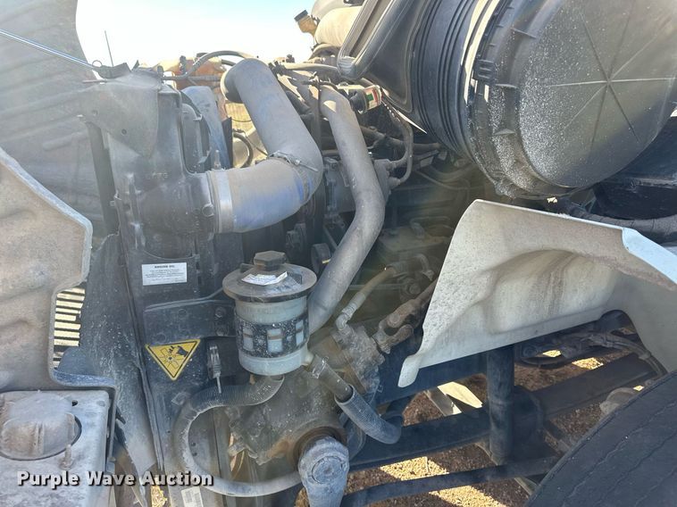 image for item DH1838 2007 International 8600  semi truck