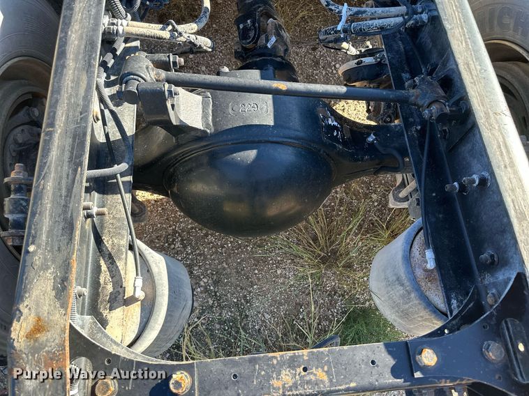 image for item DH1838 2007 International 8600  semi truck