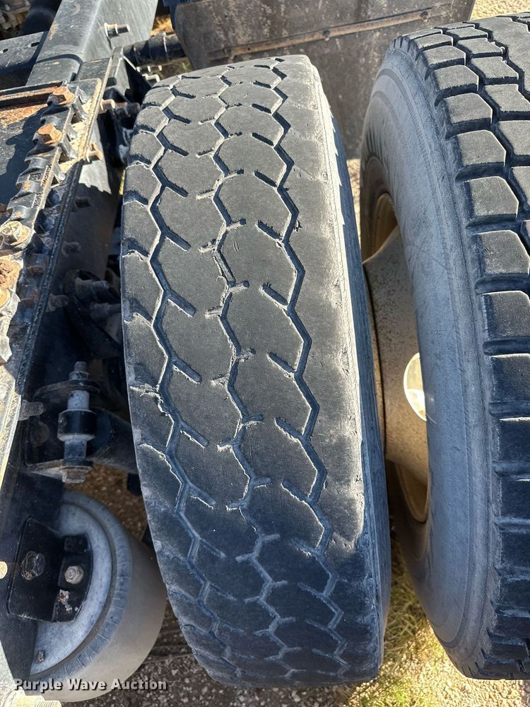 image for item DH1838 2007 International 8600  semi truck