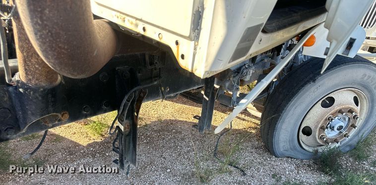 image for item DH1839 2011 International ProStar Premium  semi truck