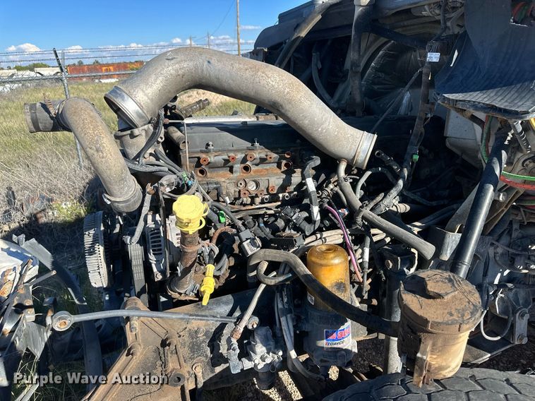 image for item DH1839 2011 International ProStar Premium  semi truck