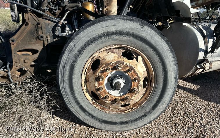 image for item DH1839 2011 International ProStar Premium  semi truck