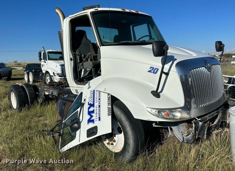 image for item DH1840 2007 International 8600  semi truck