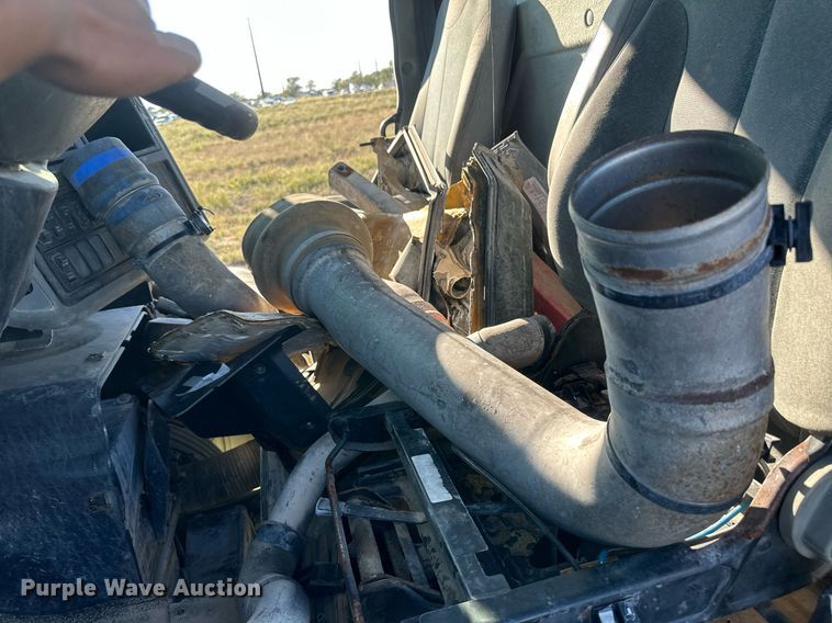 image for item DH1840 2007 International 8600  semi truck