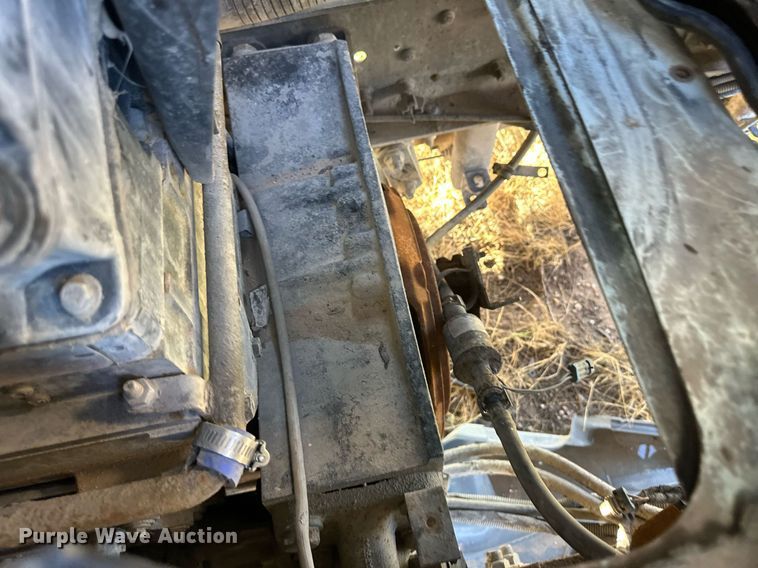 image for item DH1840 2007 International 8600  semi truck