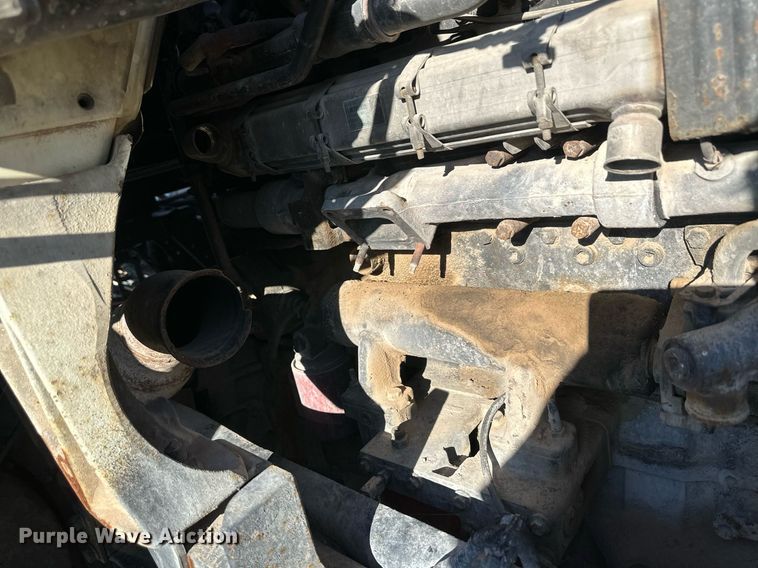 image for item DH1840 2007 International 8600  semi truck