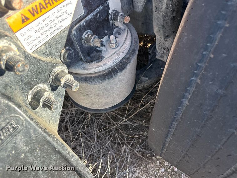 image for item DH1841 2007 Sterling AT9500  semi truck