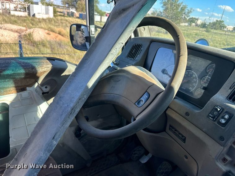 image for item DH1841 2007 Sterling AT9500  semi truck