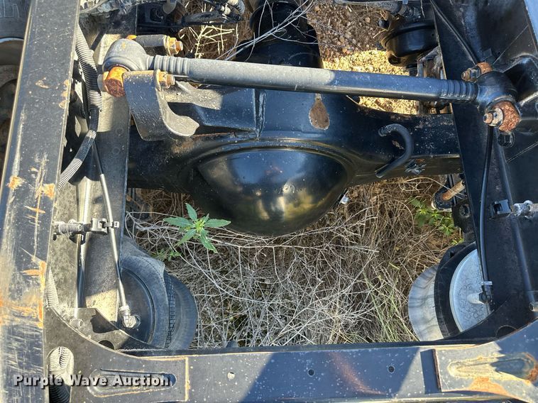 image for item DH1842 2013 International 8600  semi truck