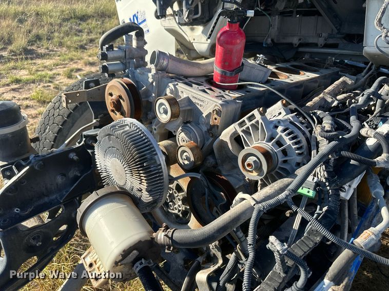 image for item DH1843 2011 International ProStar Plus  semi truck