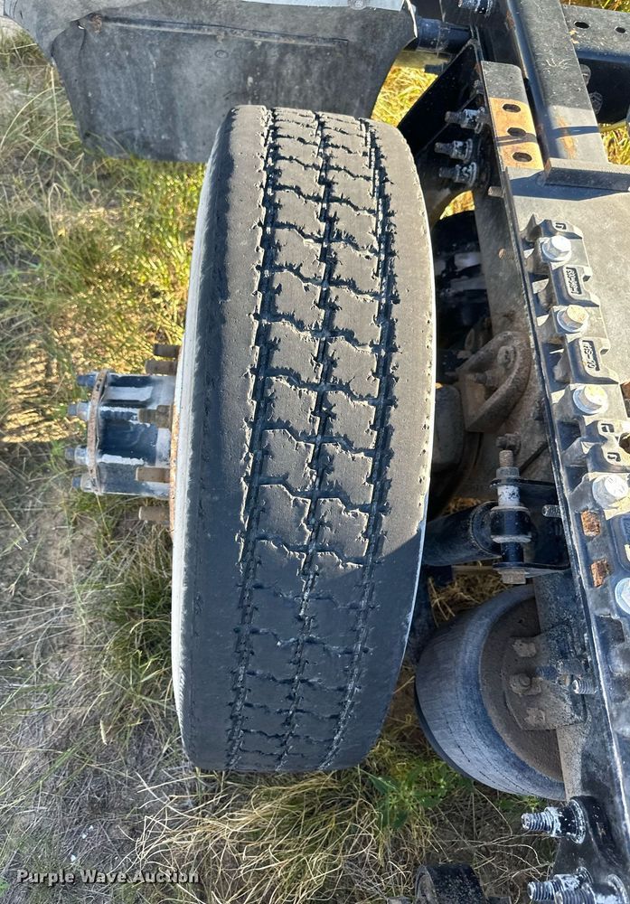 image for item DH1843 2011 International ProStar Plus  semi truck