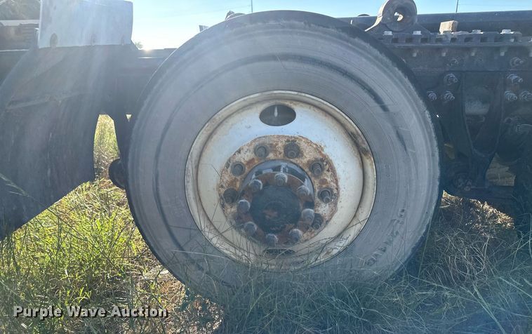 image for item DH1843 2011 International ProStar Plus  semi truck