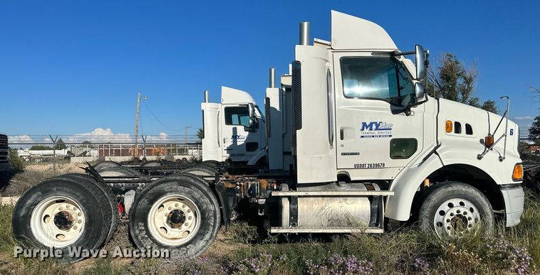 image for item DH1844 2007 Sterling AT9500  semi truck