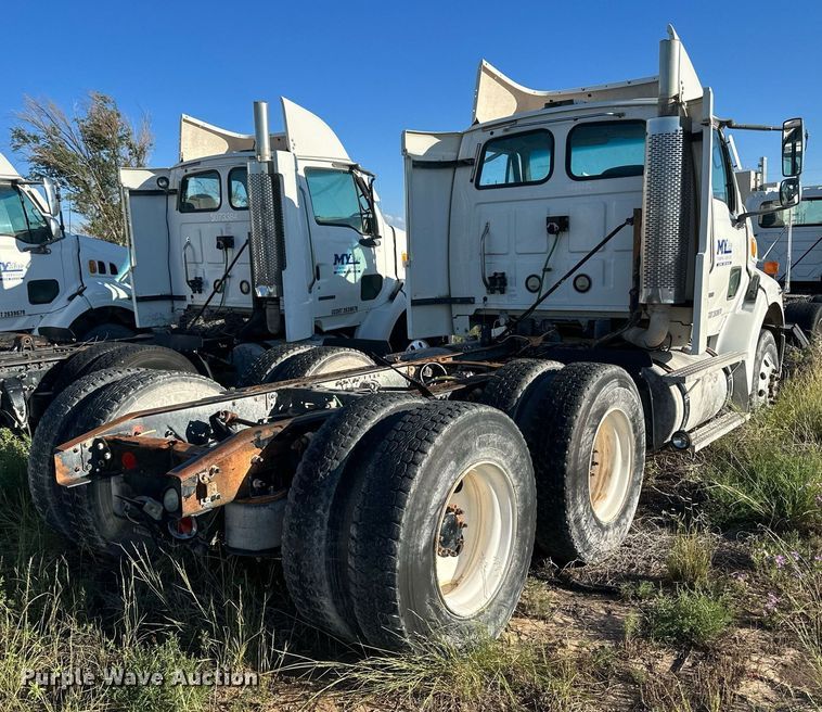 image for item DH1844 2007 Sterling AT9500  semi truck