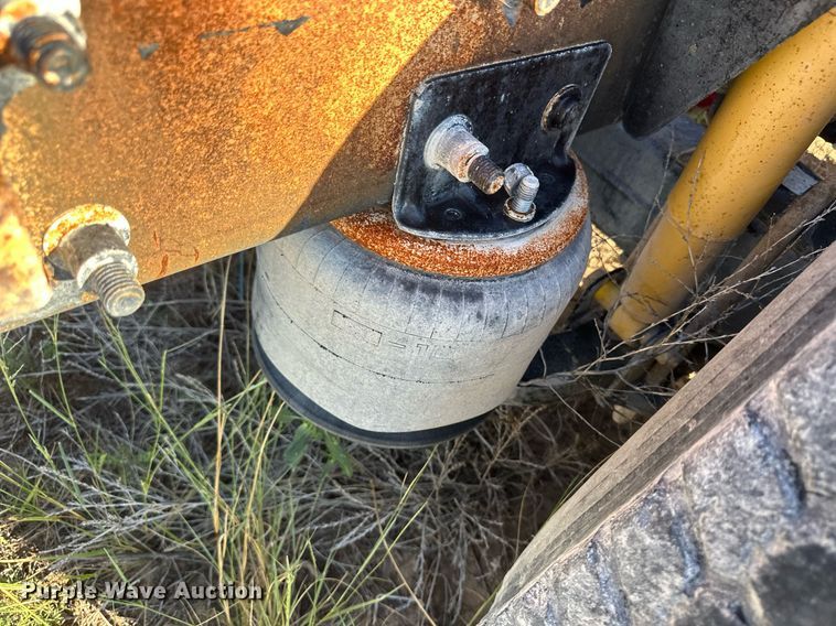 image for item DH1844 2007 Sterling AT9500  semi truck