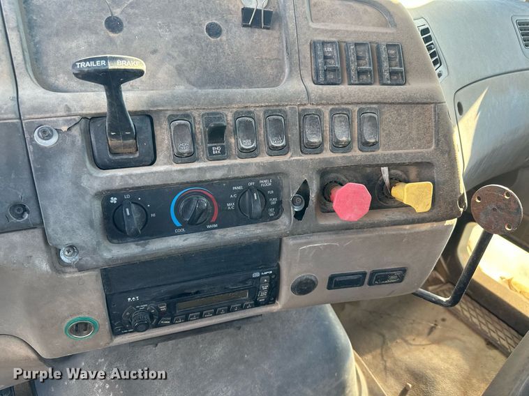 image for item DH1844 2007 Sterling AT9500  semi truck