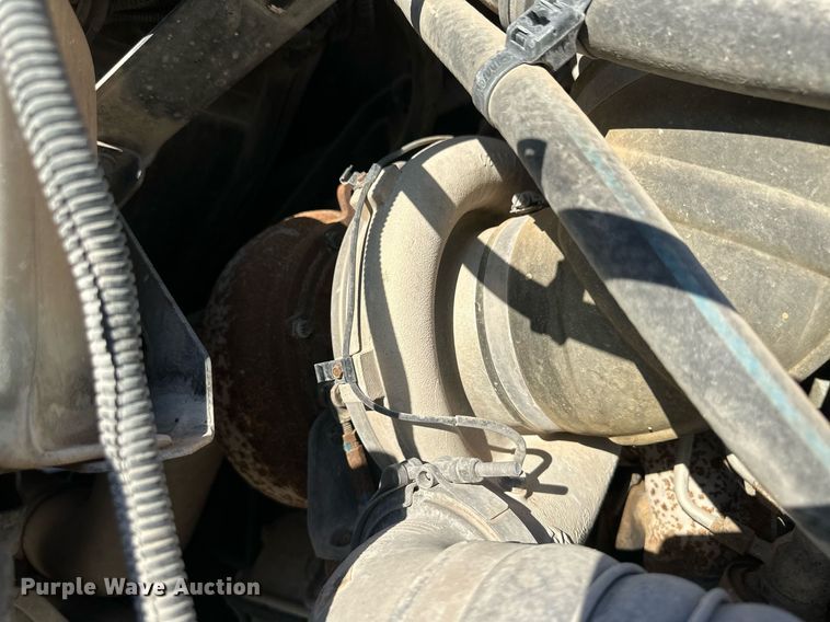 image for item DH1844 2007 Sterling AT9500  semi truck