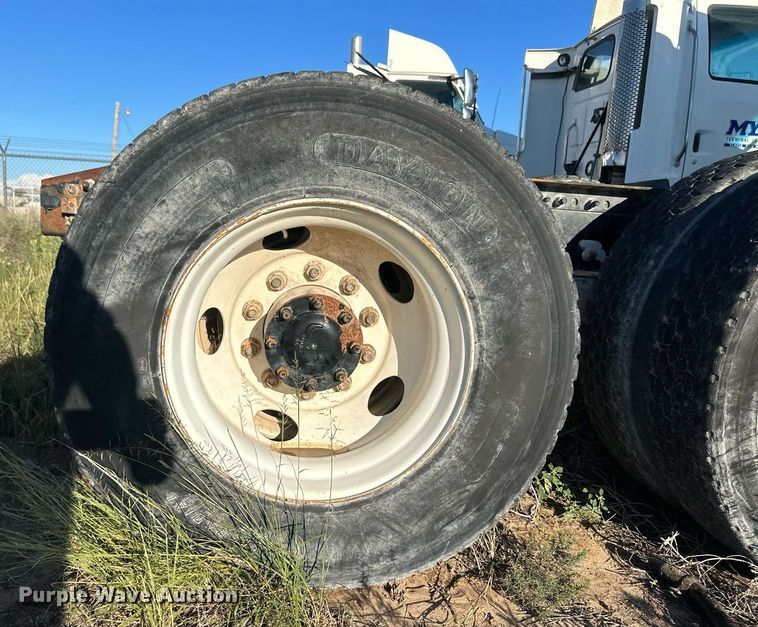 image for item DH1844 2007 Sterling AT9500  semi truck