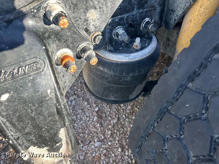 image for item DH1845 2007 Sterling AT9500  semi truck