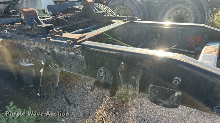 image for item DH1845 2007 Sterling AT9500  semi truck