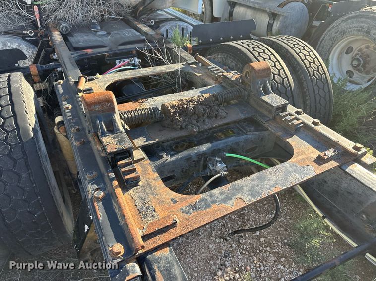 image for item DH1845 2007 Sterling AT9500  semi truck